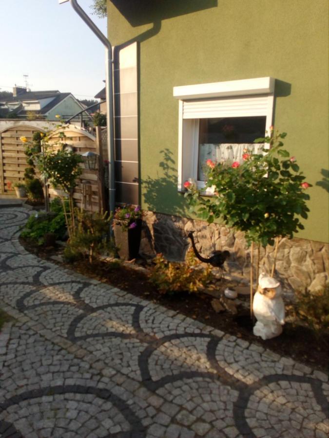 Pokoje Goscinne Cisowa Zielona Góra Eksteriør bilde